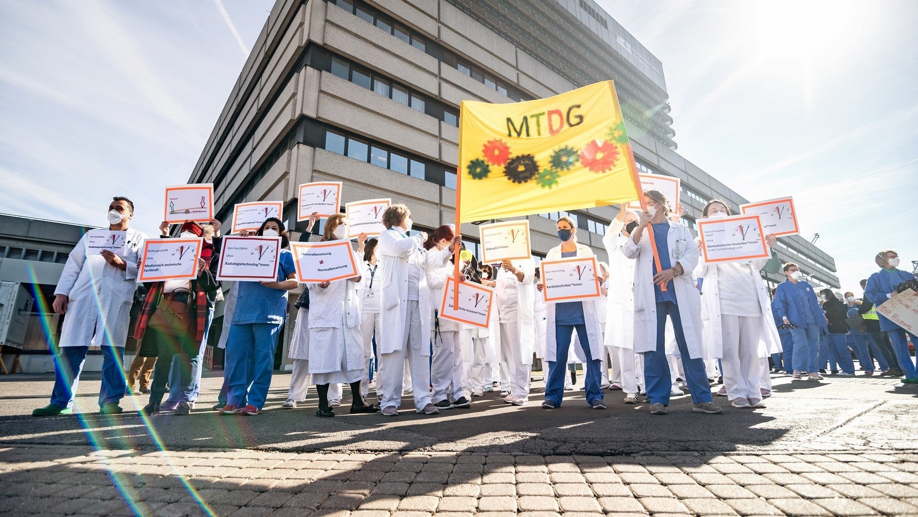 Gesundheitspersonal Protestiert Vor Spitälern | ÖGB